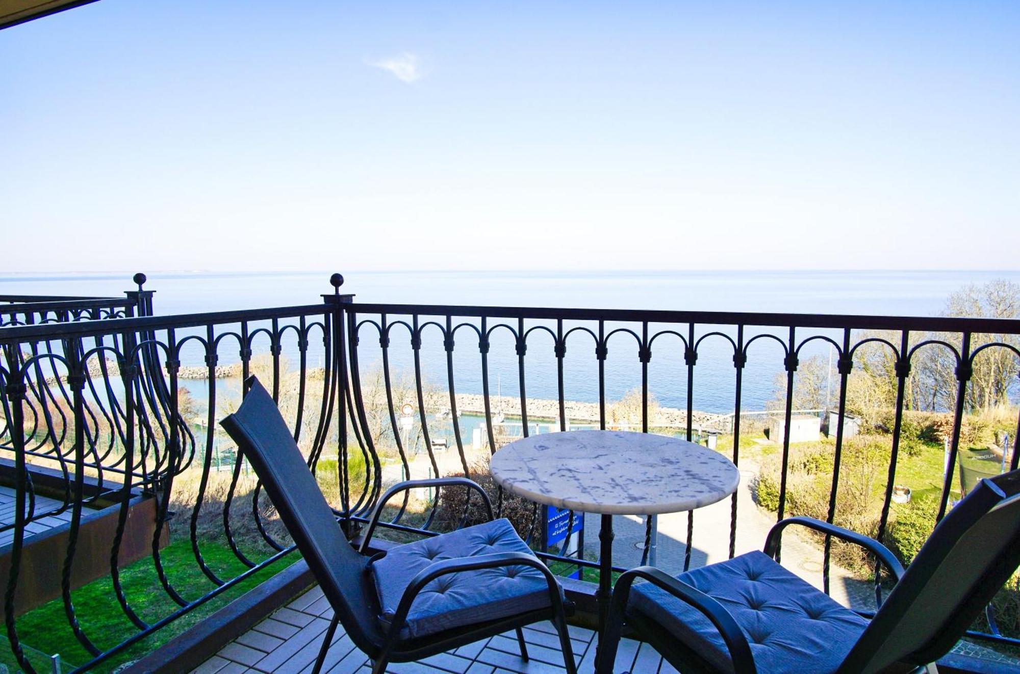 Ferienwohnung Mit Traumhaftem Meerblick - Haus Am Meer Fewo 07 Lohme Exterior photo